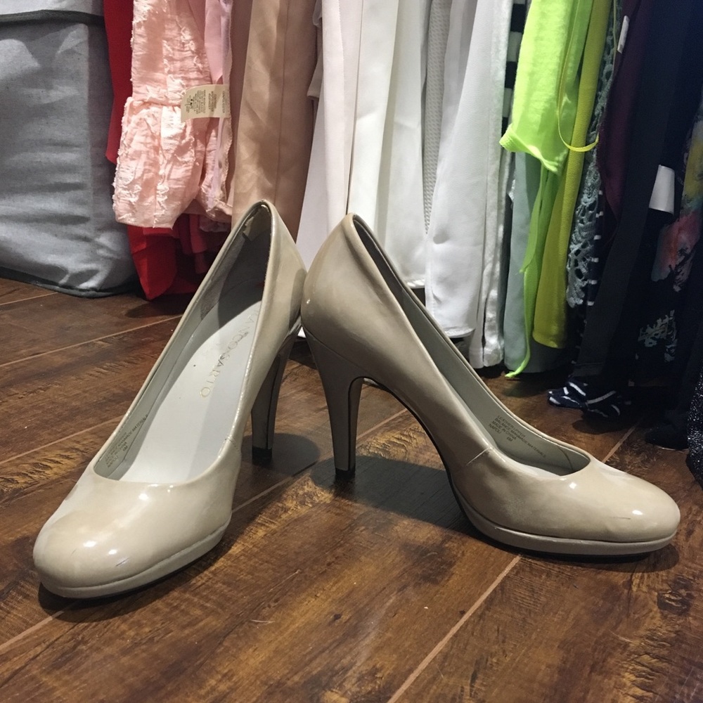 Tan Stiletto